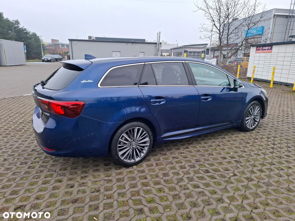 Toyota Avensis - 4