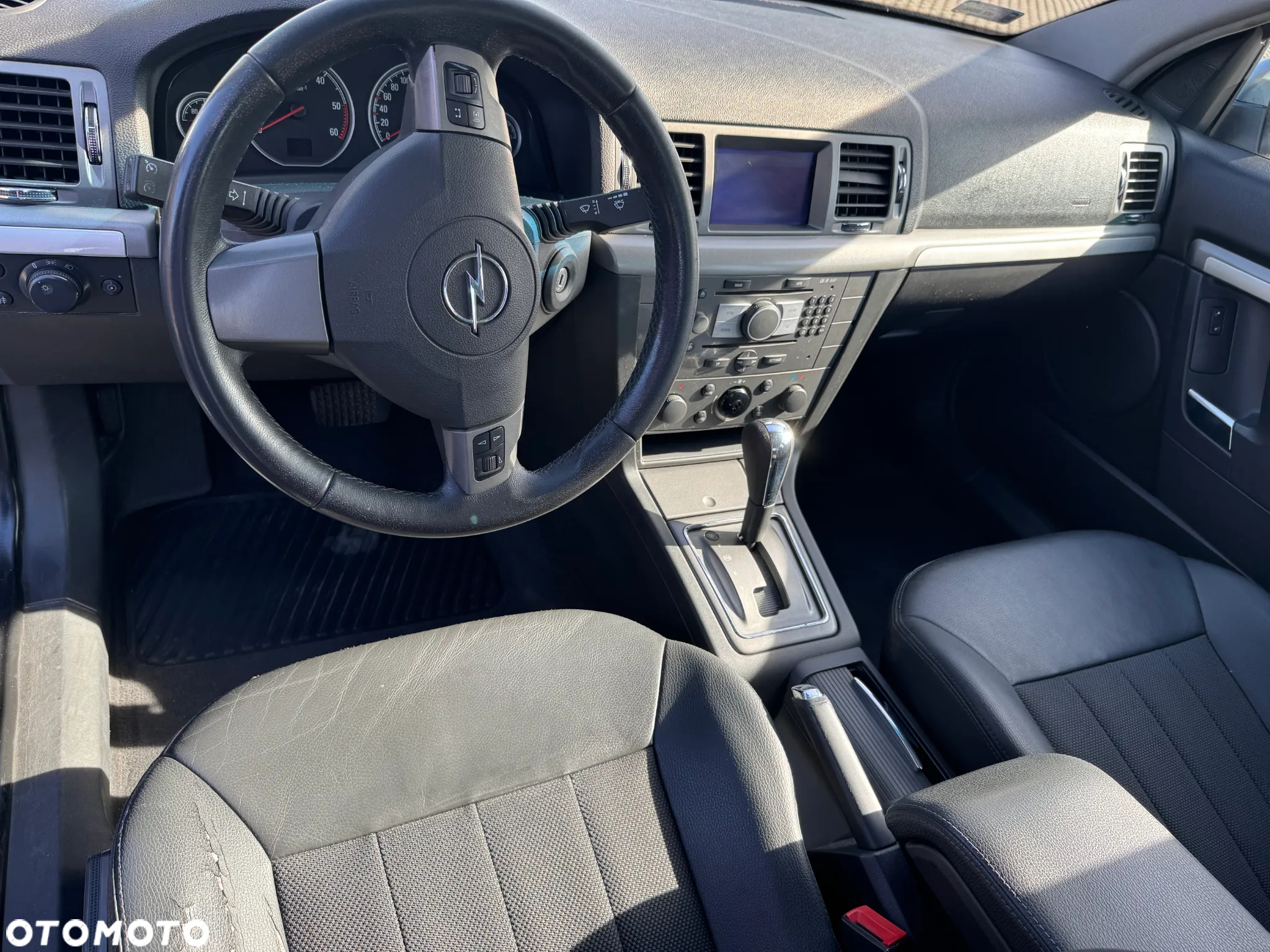 Opel Vectra 1.9 CDTI Cosmo ActiveSelect - 26