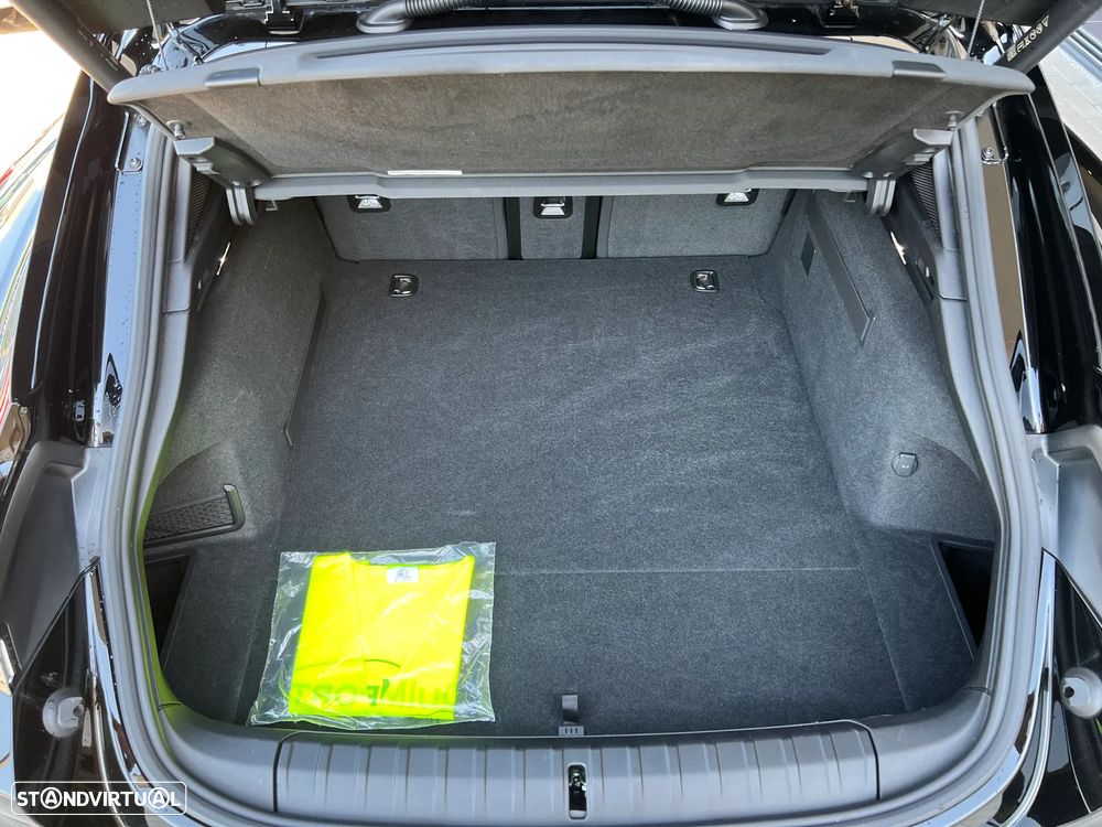 Porsche Taycan Cross Turismo 4 - 15