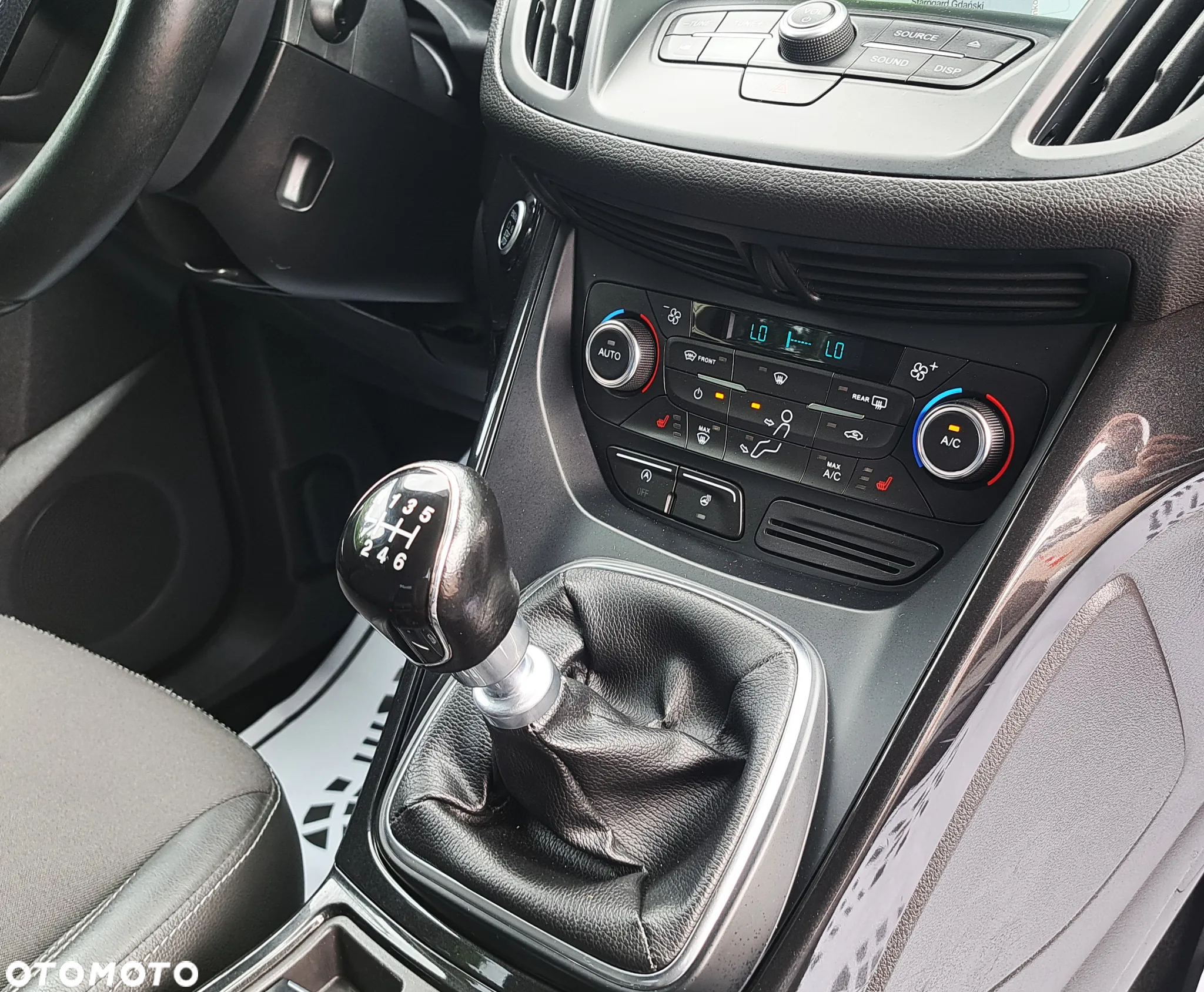 Ford Kuga 2.0 TDCi 4WD Titanium - 28