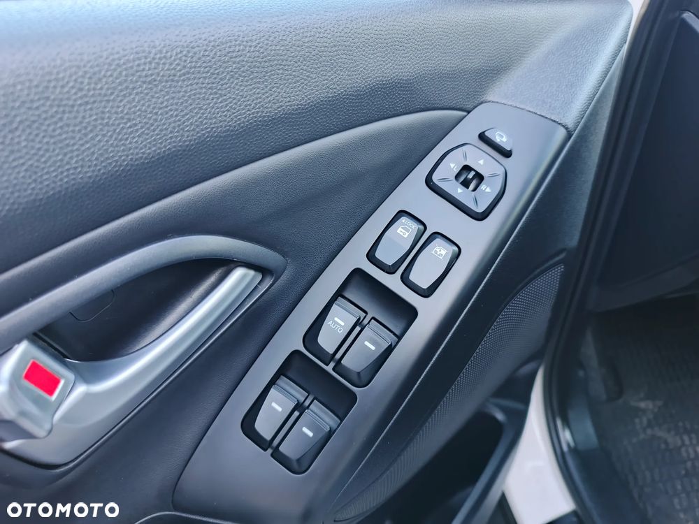 Hyundai ix35 2.0 CRDi 4WD Automatik Premium - 19