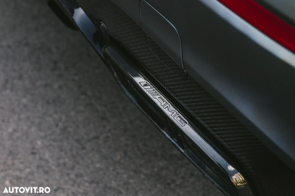 Mercedes-Benz E 63 AMG S 4MATIC Aut. - 32