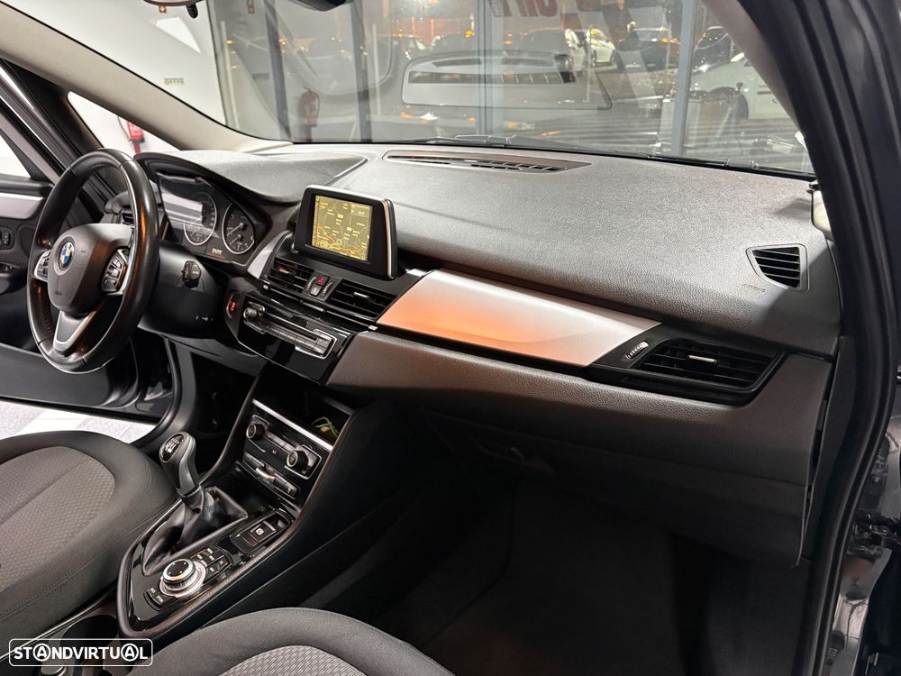 BMW 216 Gran Tourer d 7L - 23