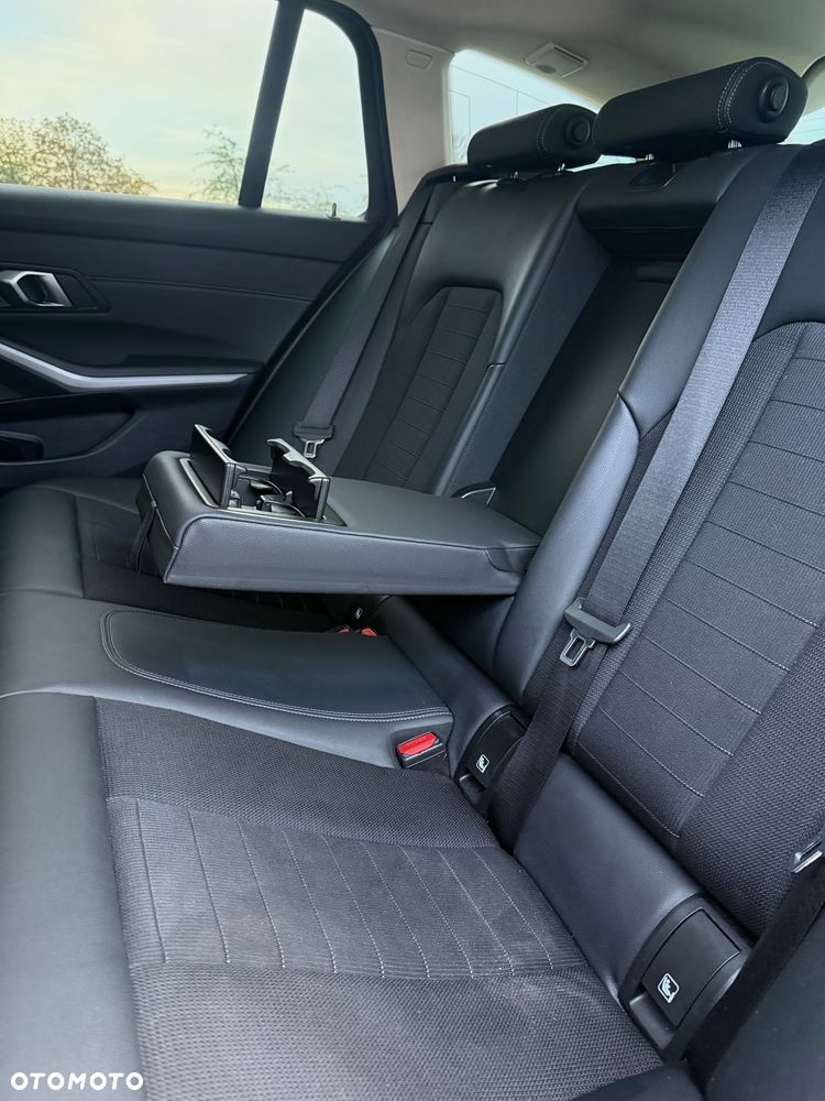 BMW Seria 3 - 23