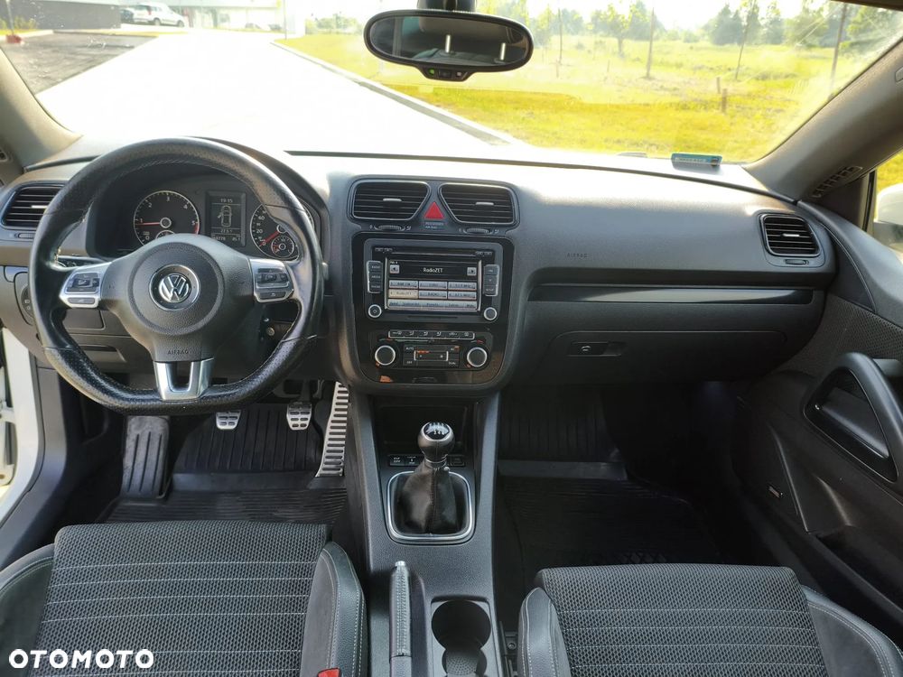 Volkswagen Scirocco 2.0 TDI - 10