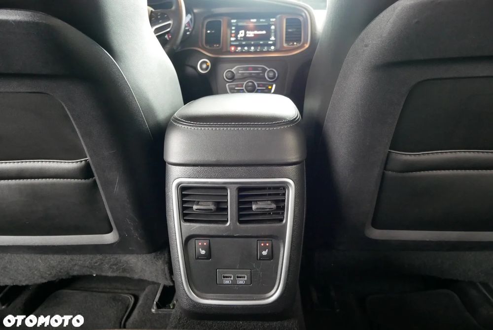 Dodge Charger 3.6 GT - 16