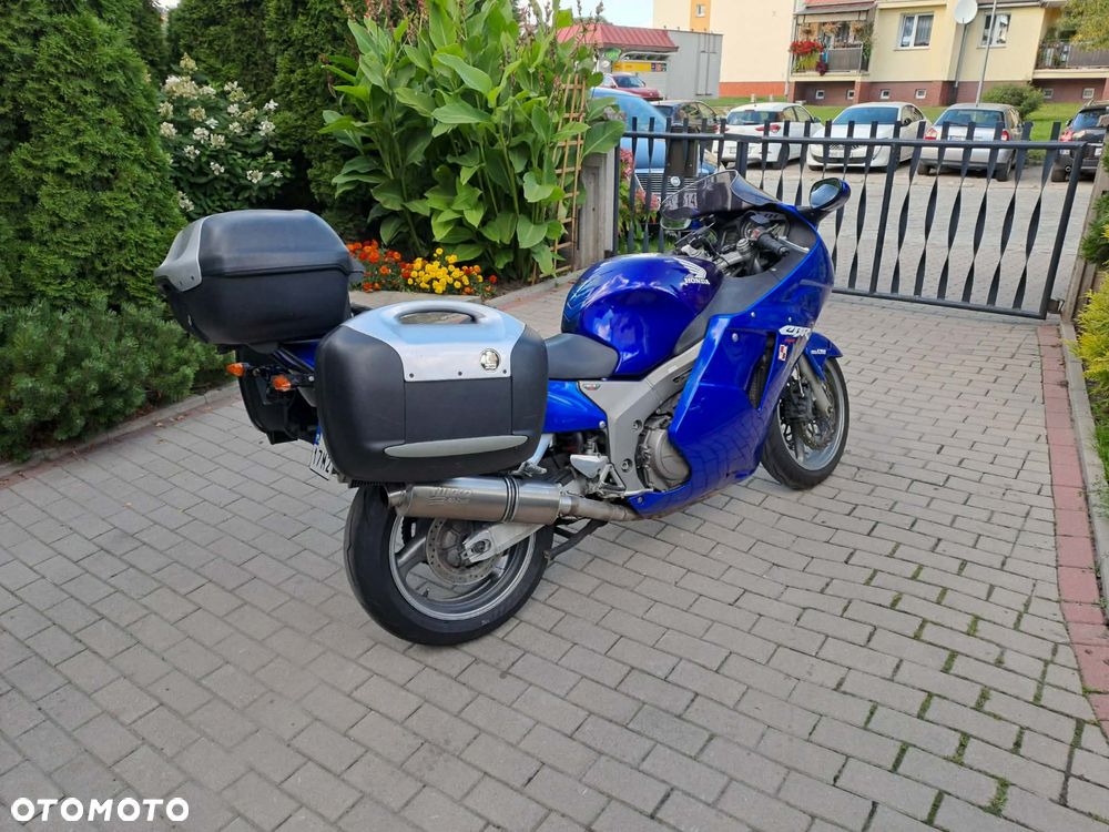 Honda CBR - 8