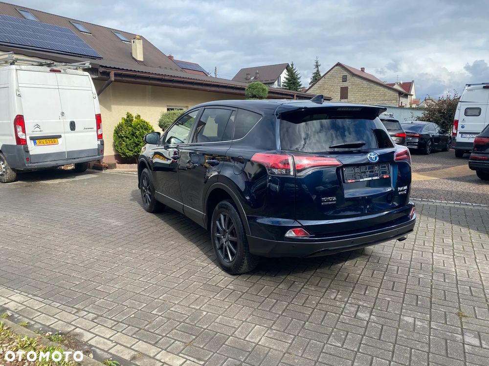 Toyota RAV4 - 6