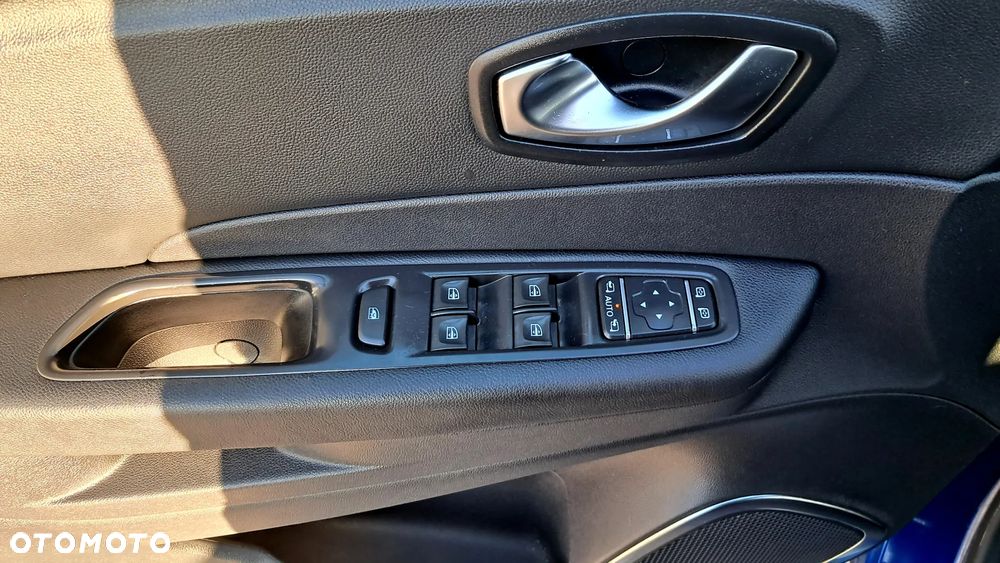 Renault Captur (ENERGY) TCe 90 LIMITED - 24