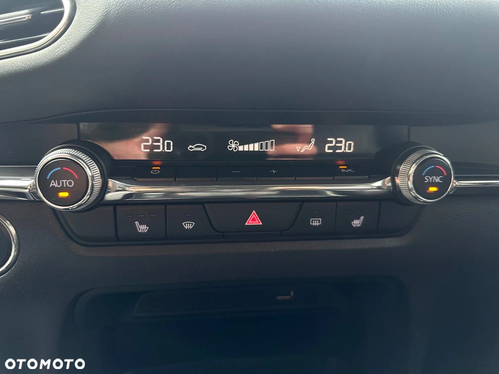 Mazda CX-30 SKYACTIV-D 1.8 - 18