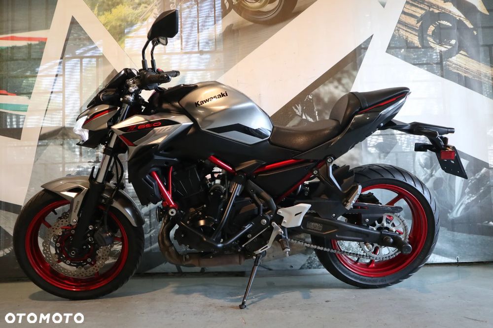 Kawasaki Z 650 - 6
