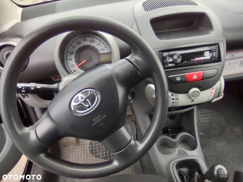 Toyota Aygo 1.0 VVT-i Terra EU5 - 10