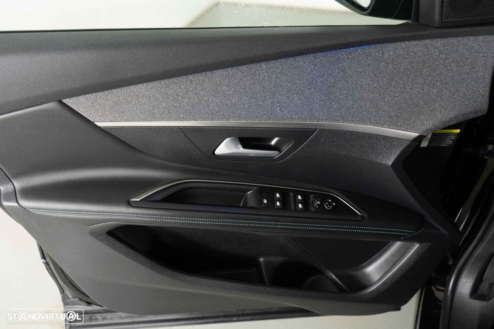 Peugeot 3008 1.6 Hybrid Allure e-EAT8 - 22
