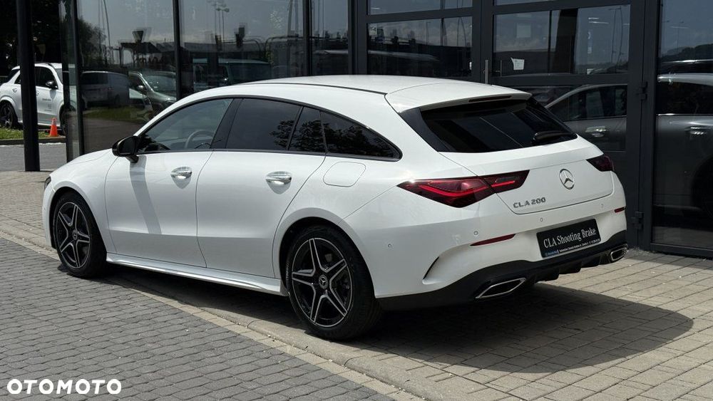 Mercedes-Benz CLA 200 AMG Line 7G-DCT - 3