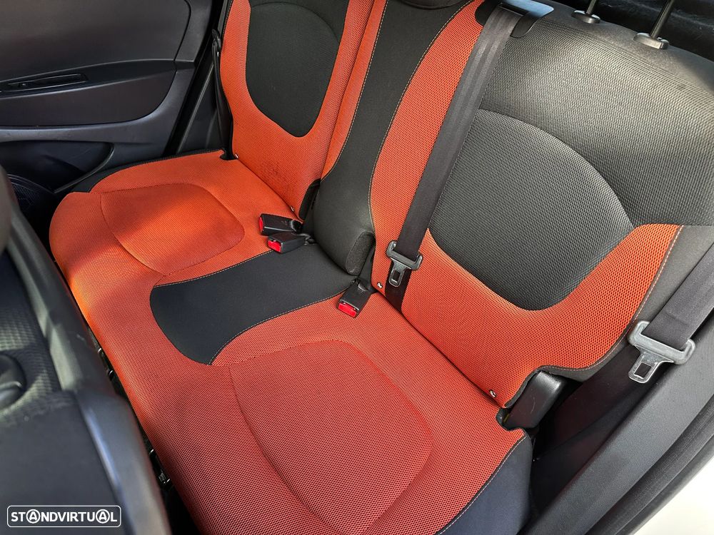 Renault Captur ENERGY TCe 120 EDC Luxe - 37