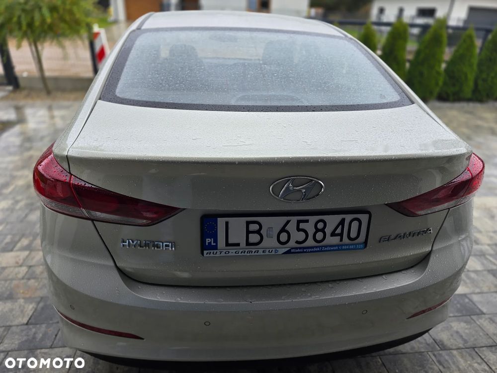 Hyundai Elantra ver-1-6-classic-plus - 8