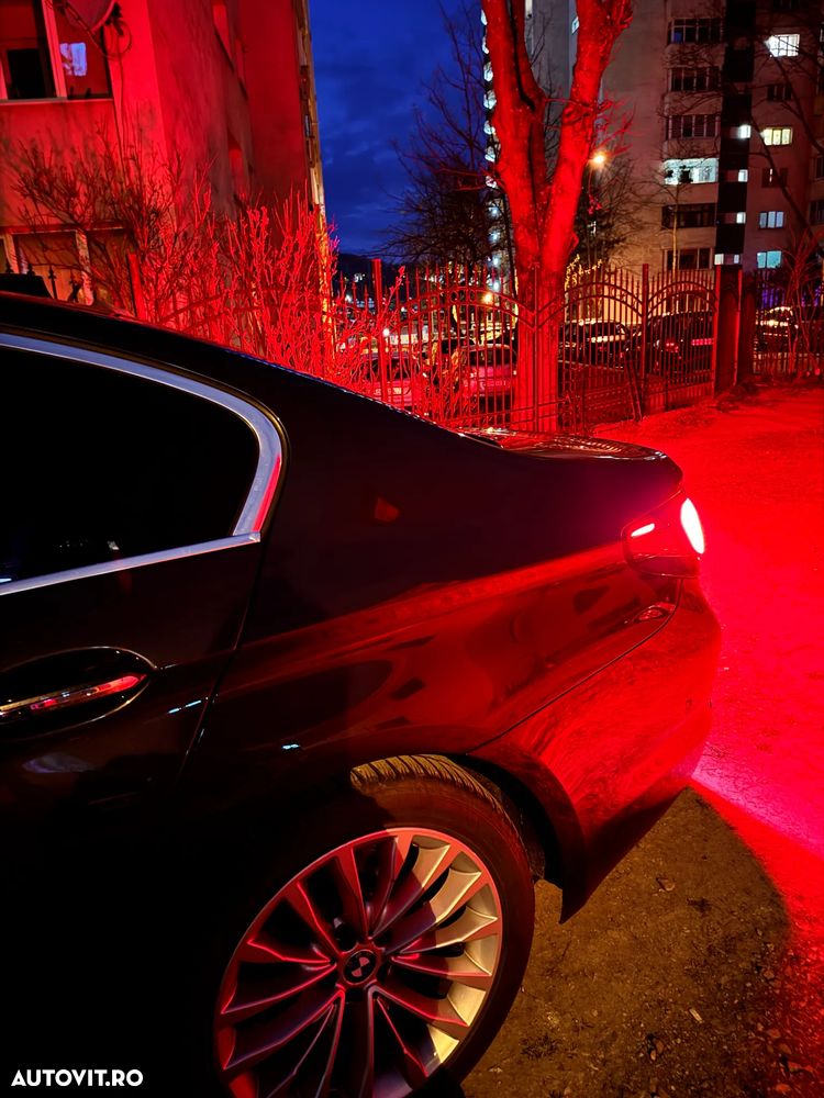 BMW Seria 5 520d xDrive Aut. Luxury Line - 24