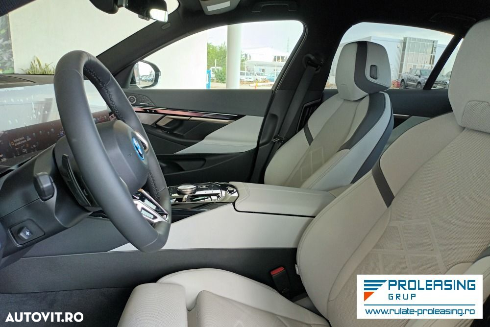 BMW i5 xDrive40 - 12