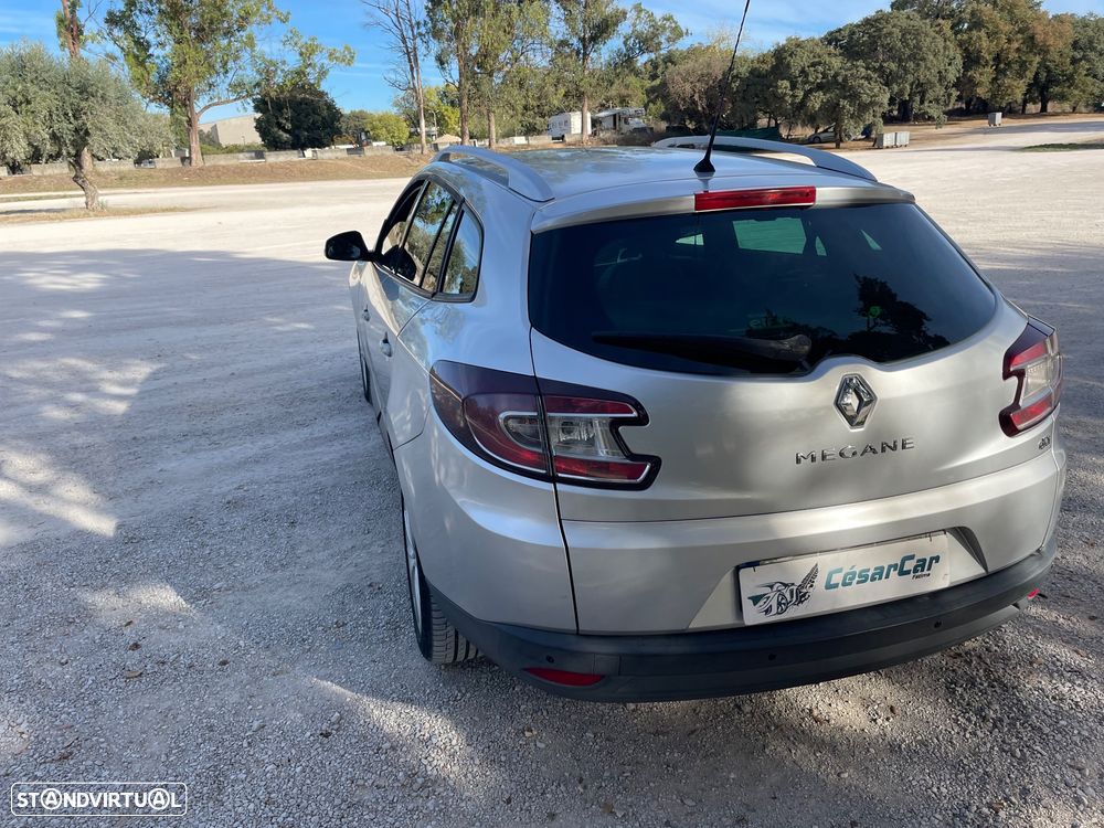 Renault Mégane Sport Tourer - 15