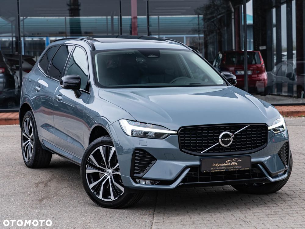 Volvo XC 60 B4 D Plus Dark - 3