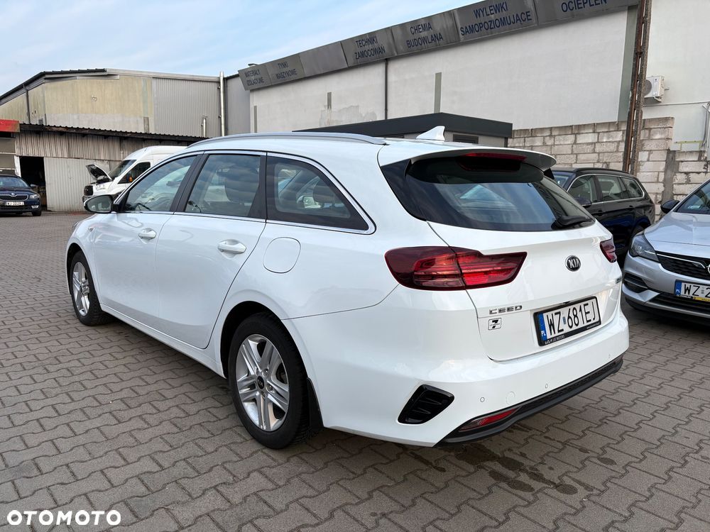 Kia Ceed - 7