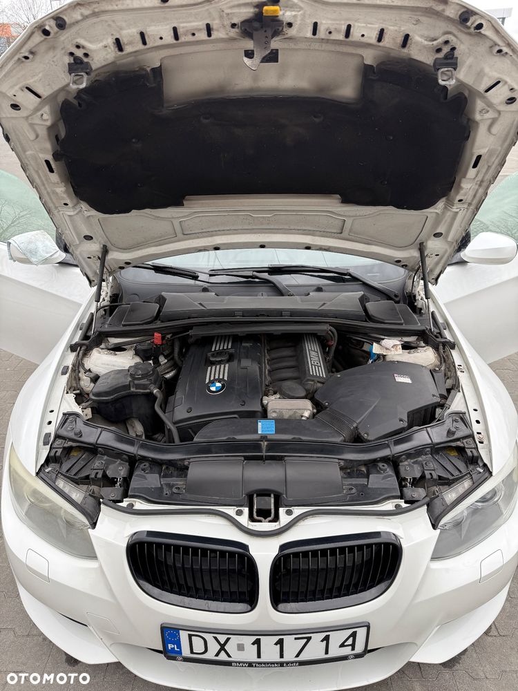 BMW Seria 3 325i - 32