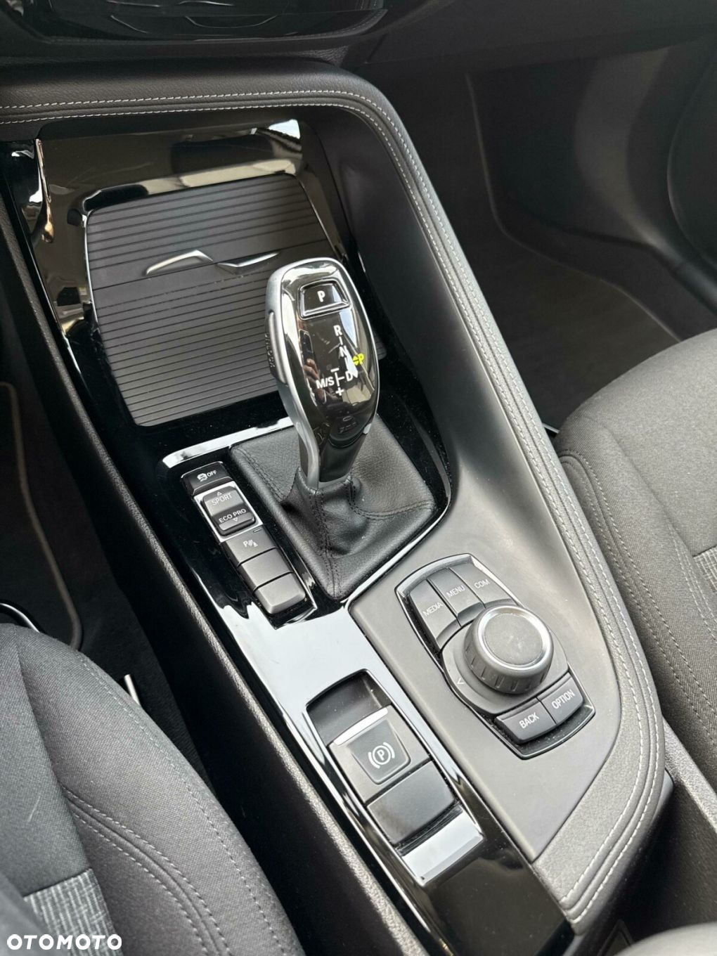 BMW X2 sDrive18i Advantage - 17