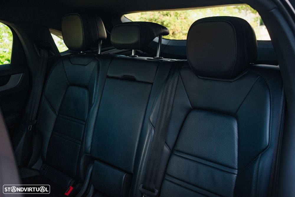 Porsche Cayenne — fotografia 13