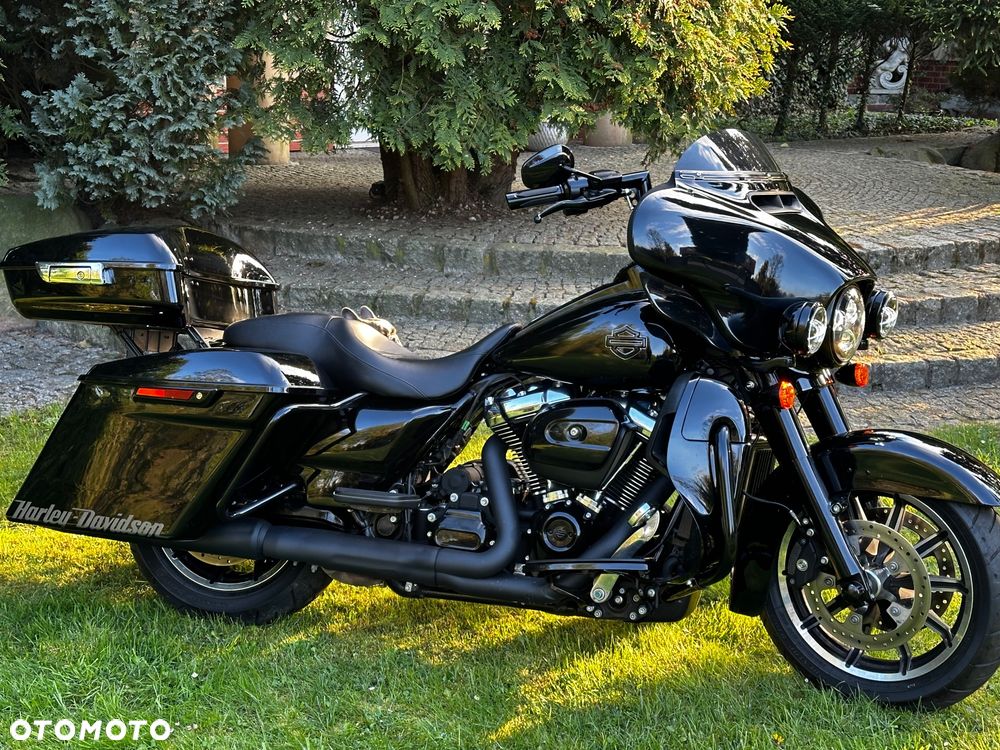 Harley-Davidson Touring Street Glide - 14