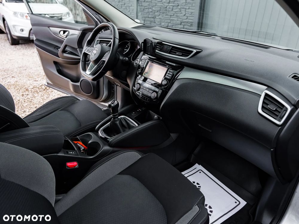 Nissan Qashqai 1.2 DIG-T N-Connecta - 16