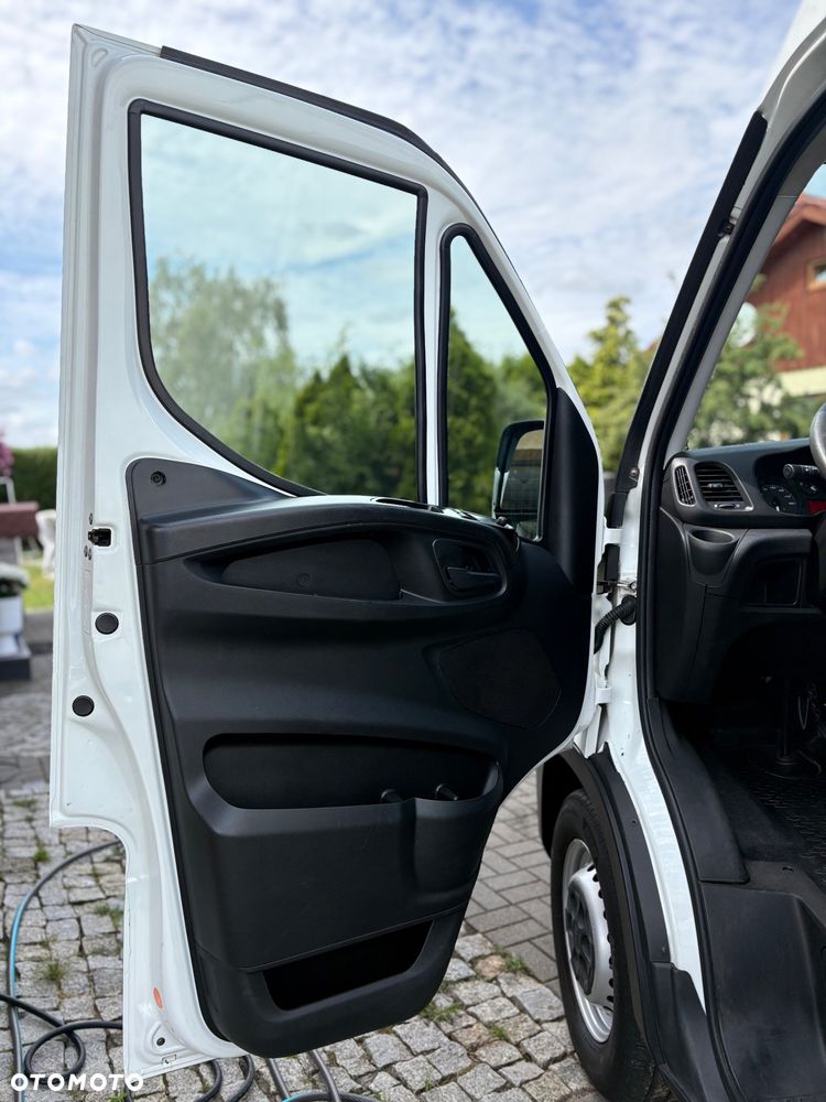 Iveco Daily 35S16 MAXI - 11