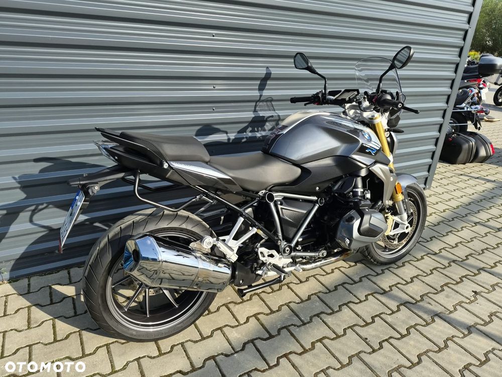 BMW R - 2
