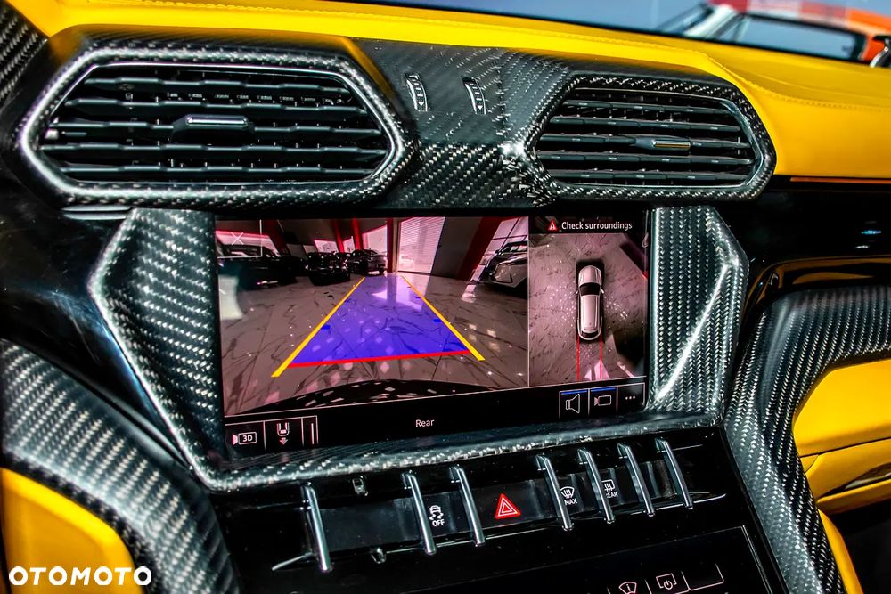 Lamborghini Urus - 19
