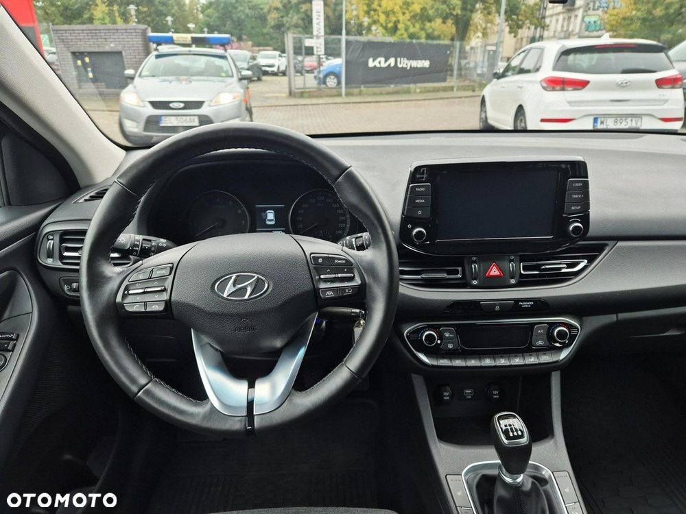 Hyundai i30 1.0 T-GDI Smart - 12