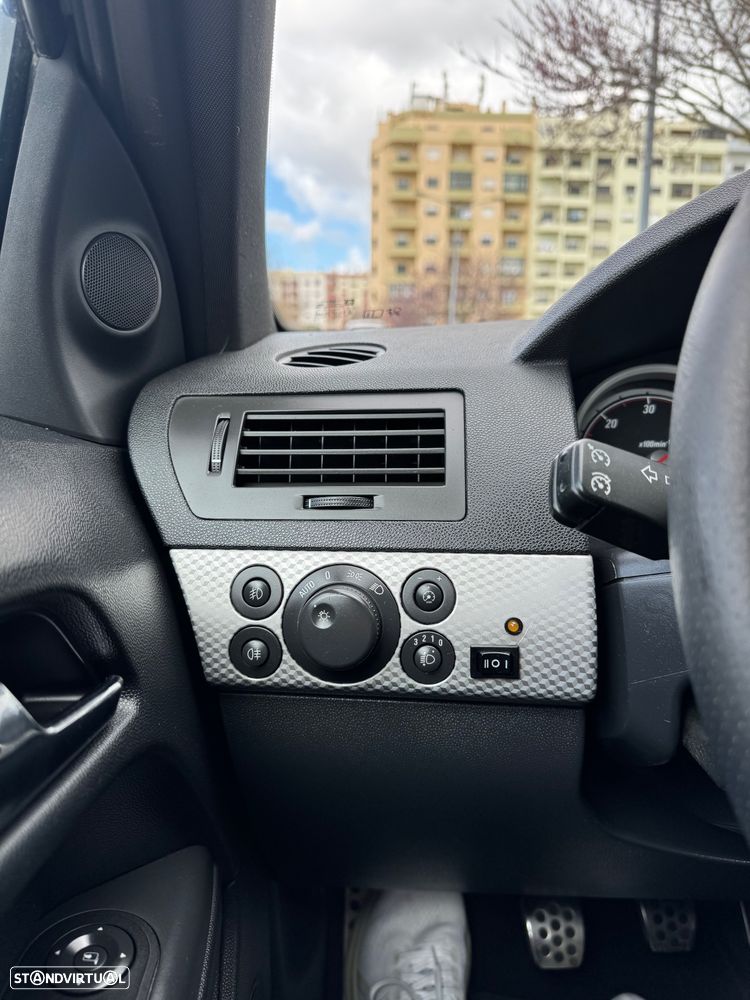 Opel Astra GTC 1.3 CDTI - 9