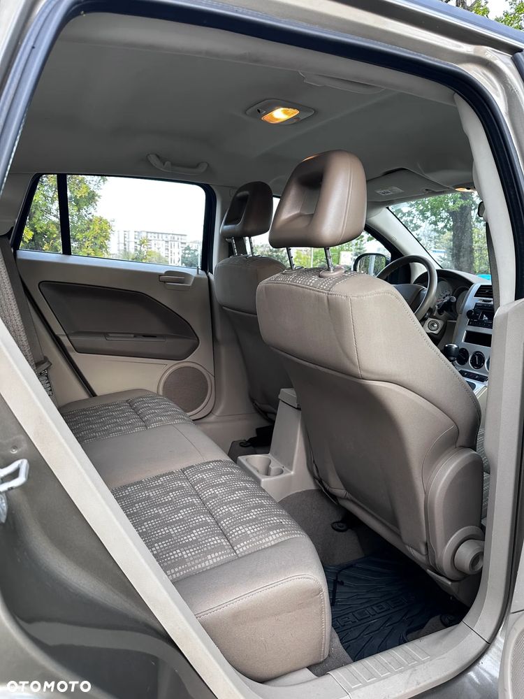 Dodge Caliber 2.0 CRD SXT - 9