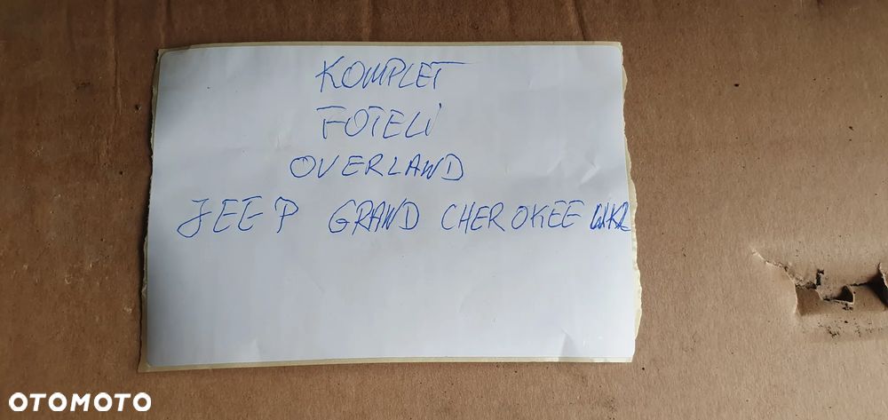 Fotele przód tył kanapa skóra komplet Overland Jeep Grand Cherokee WK2 - 19