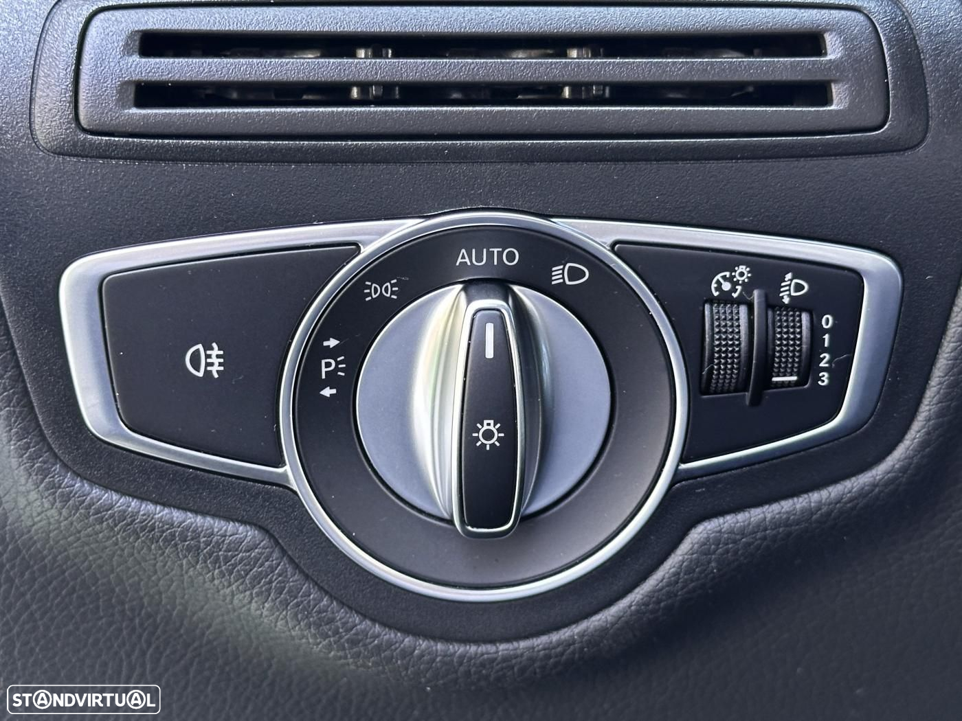 Mercedes-Benz GLC 220 d 4Matic 9G-TRONIC - 38