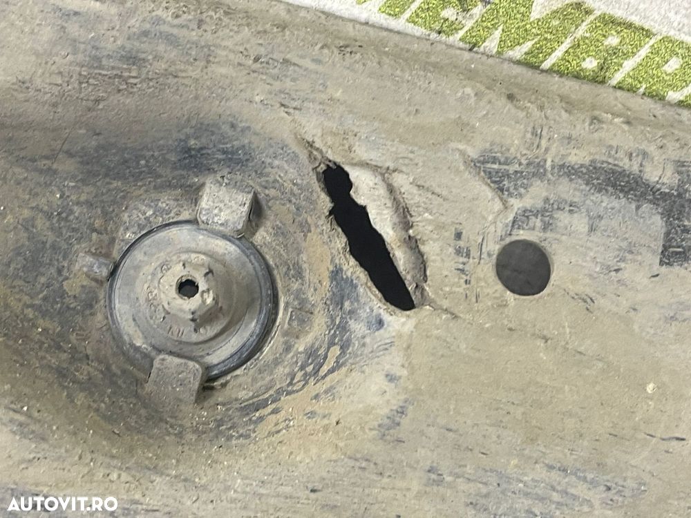 Scut lateral dreapta 1K0825212 Skoda Octavia 2 [2004 - 2008] 2.0 tdi - 2