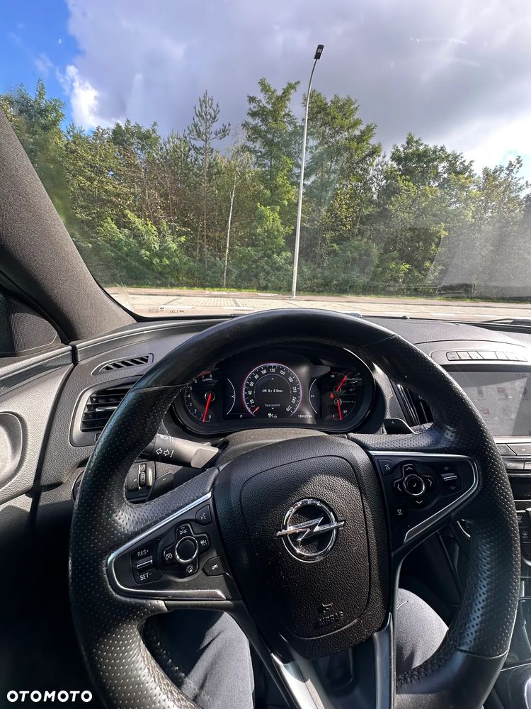 Opel Insignia 2.0 T Sport 4x4 - 18