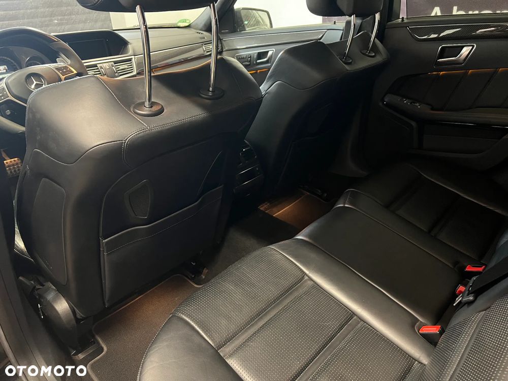 Mercedes-Benz Klasa E 63 AMG AMG AMG Speedshift MCT AMG Performance Package - 17