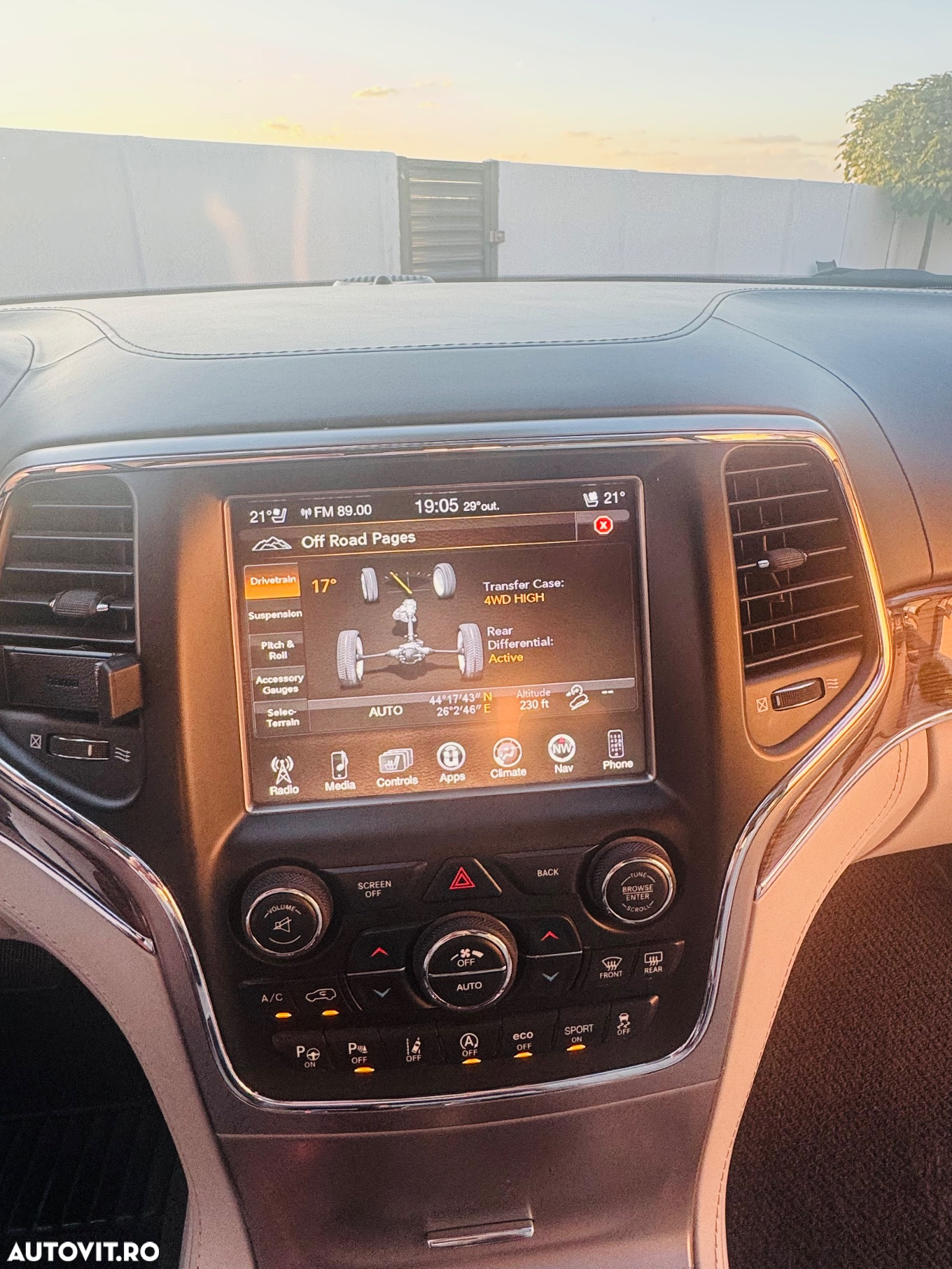 Jeep Grand Cherokee 3.0 TD AT Summit - 27