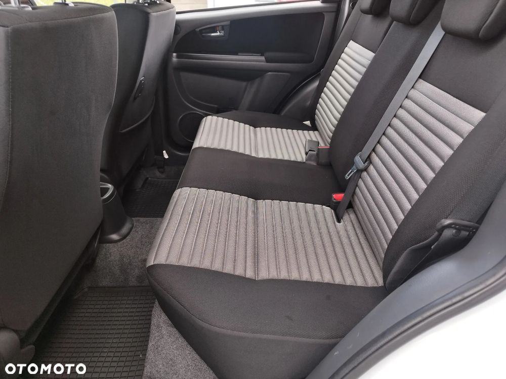 Suzuki SX4 1.6 VVT 4x2 City+ - 24