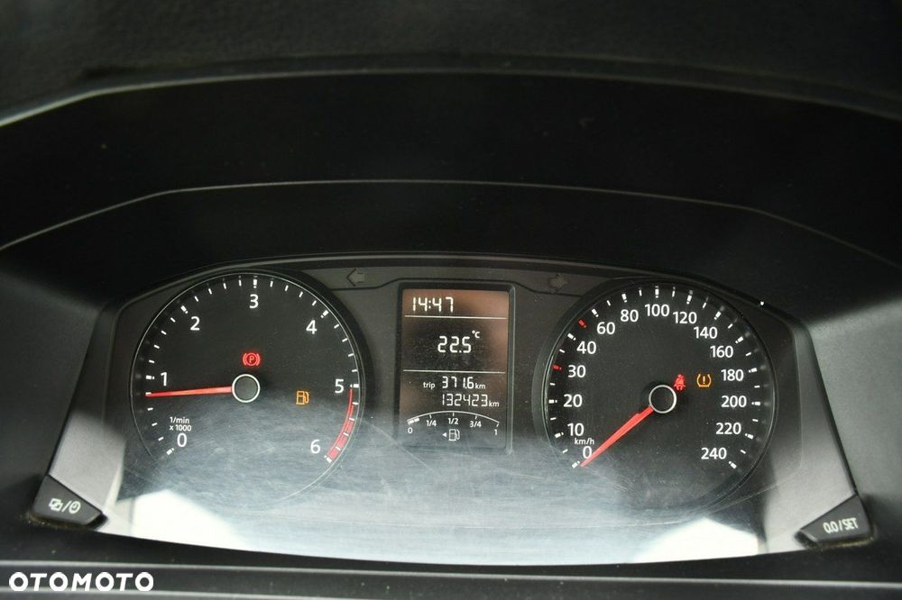 Volkswagen Transporter - 38