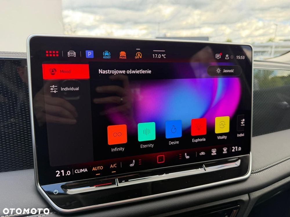 Volkswagen Tiguan 1.5 eTSI Life Plus DSG - 27