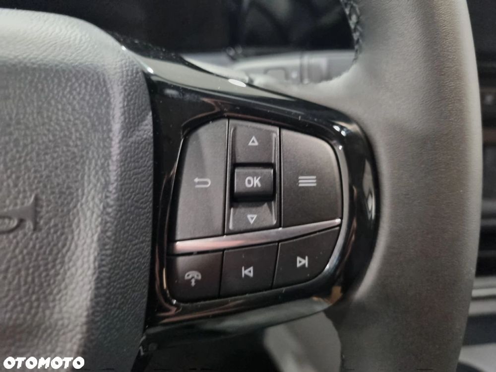 Ford Custom Nugget Camper - 11