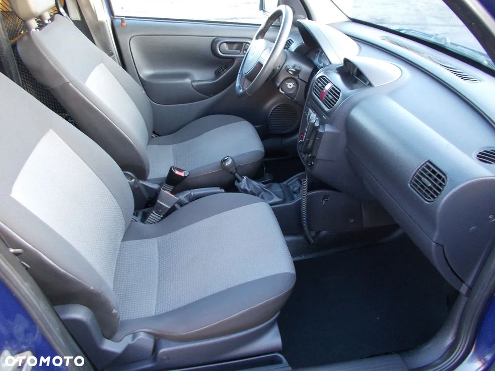 Opel Combo - 12