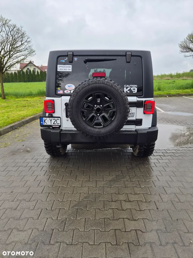 Jeep Wrangler - 5