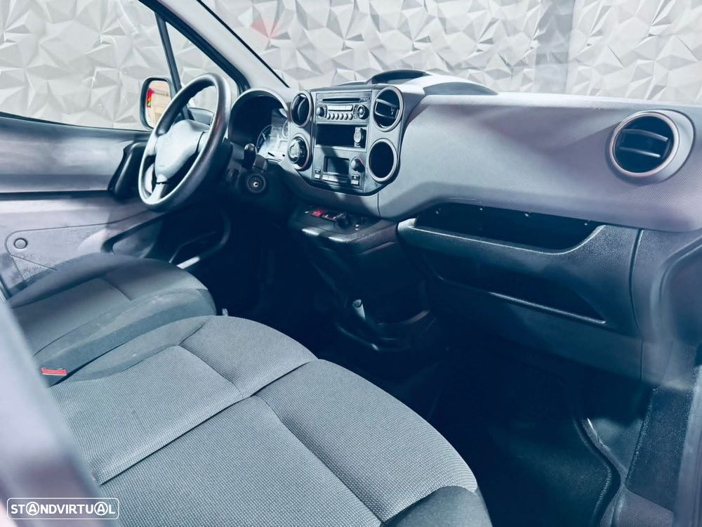 Peugeot e-Partner L2 FlexCab (50kWh) Pro - 17