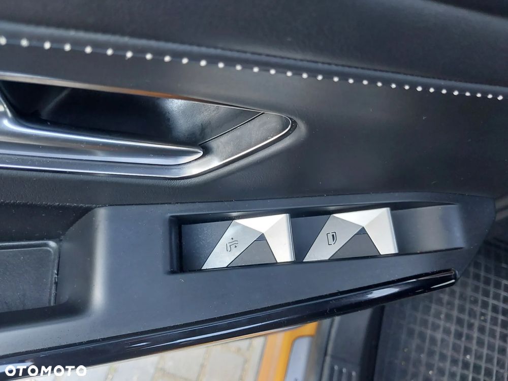 DS Automobiles DS 7 Crossback 2.0 BlueHDi Grand Chic - 24